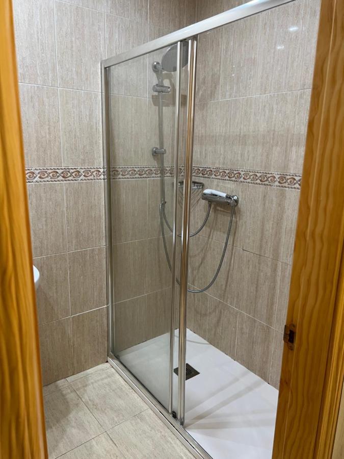 Hostal 82 Olías del Rey Esterno foto