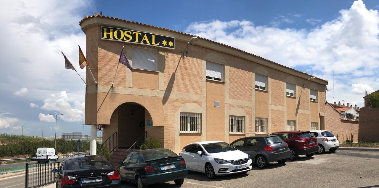 Hostal 82 Olías del Rey Esterno foto