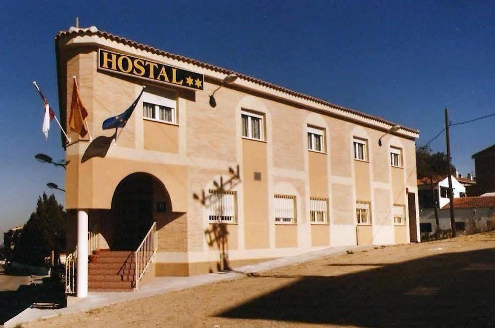 Hostal 82 Olías del Rey Esterno foto
